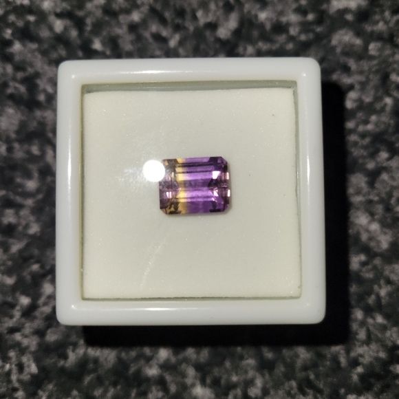 Ametrine Gemstone 2.70 CT 10x8mm - Picture 3 of 4